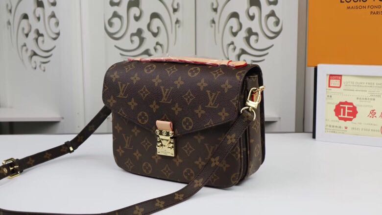 i120-M41465 LOUIS VUITTON  